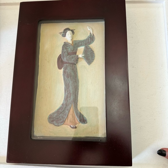 Beautiful Shadow Box Art, Oriental 3D Geisha Wearing Silk Kimono Framed Vintage - Picture 6 of 13
